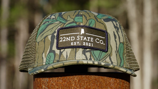 "Embroidered Patch Hat" Mossy Oak Greenleaf Trucker Hat