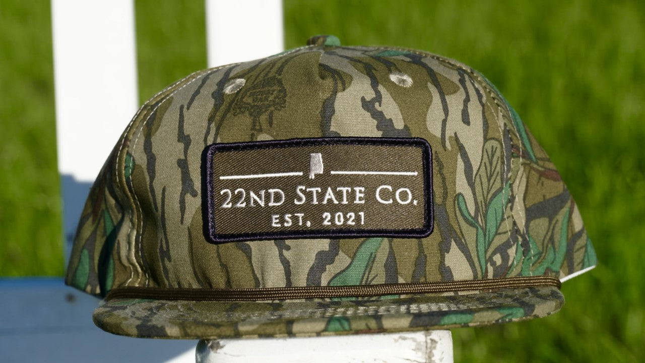 "Embroidered Patch Hat" Mossy Oak Greenleaf Rope Hat